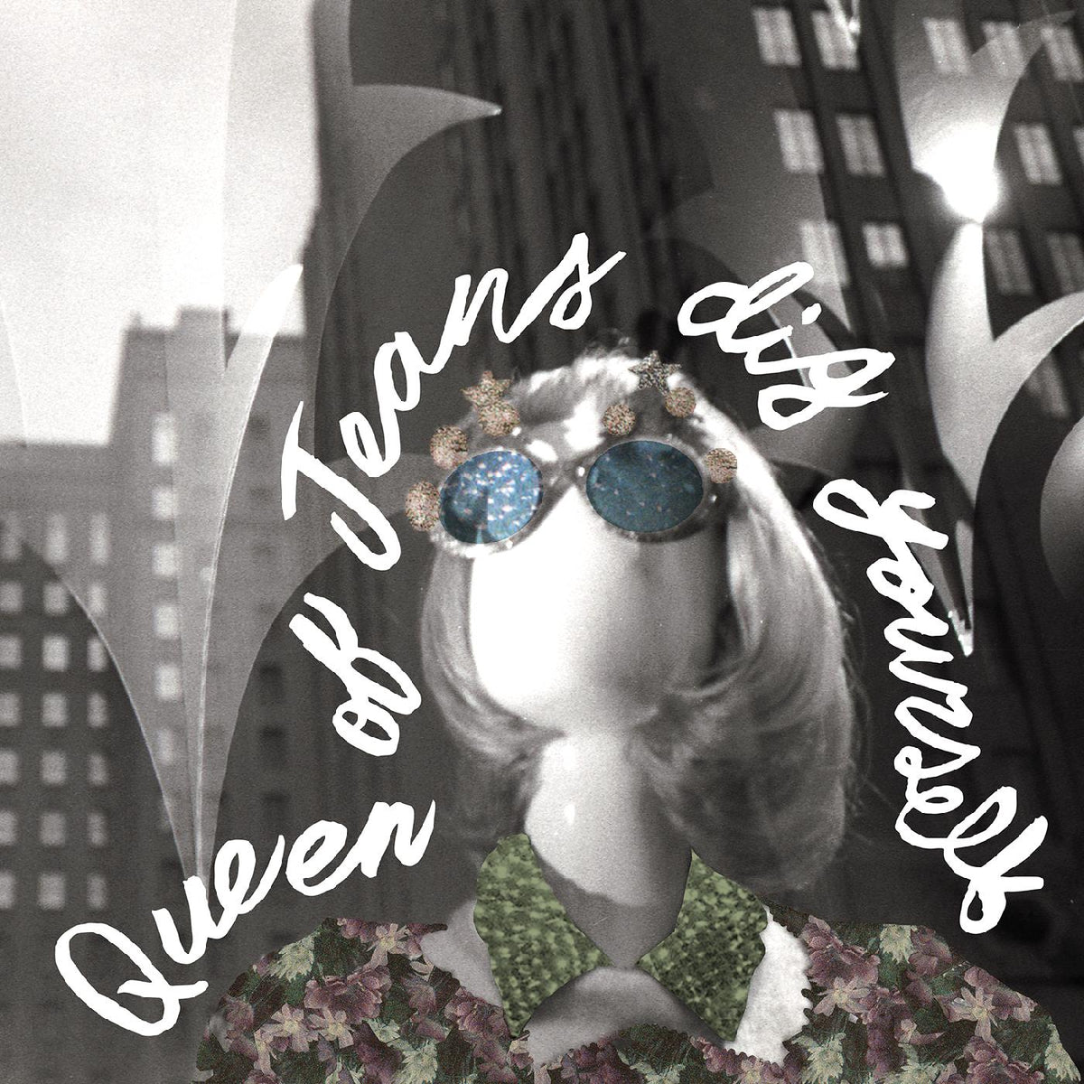 Queen Of Jeans - Dig Yourself | Cassette