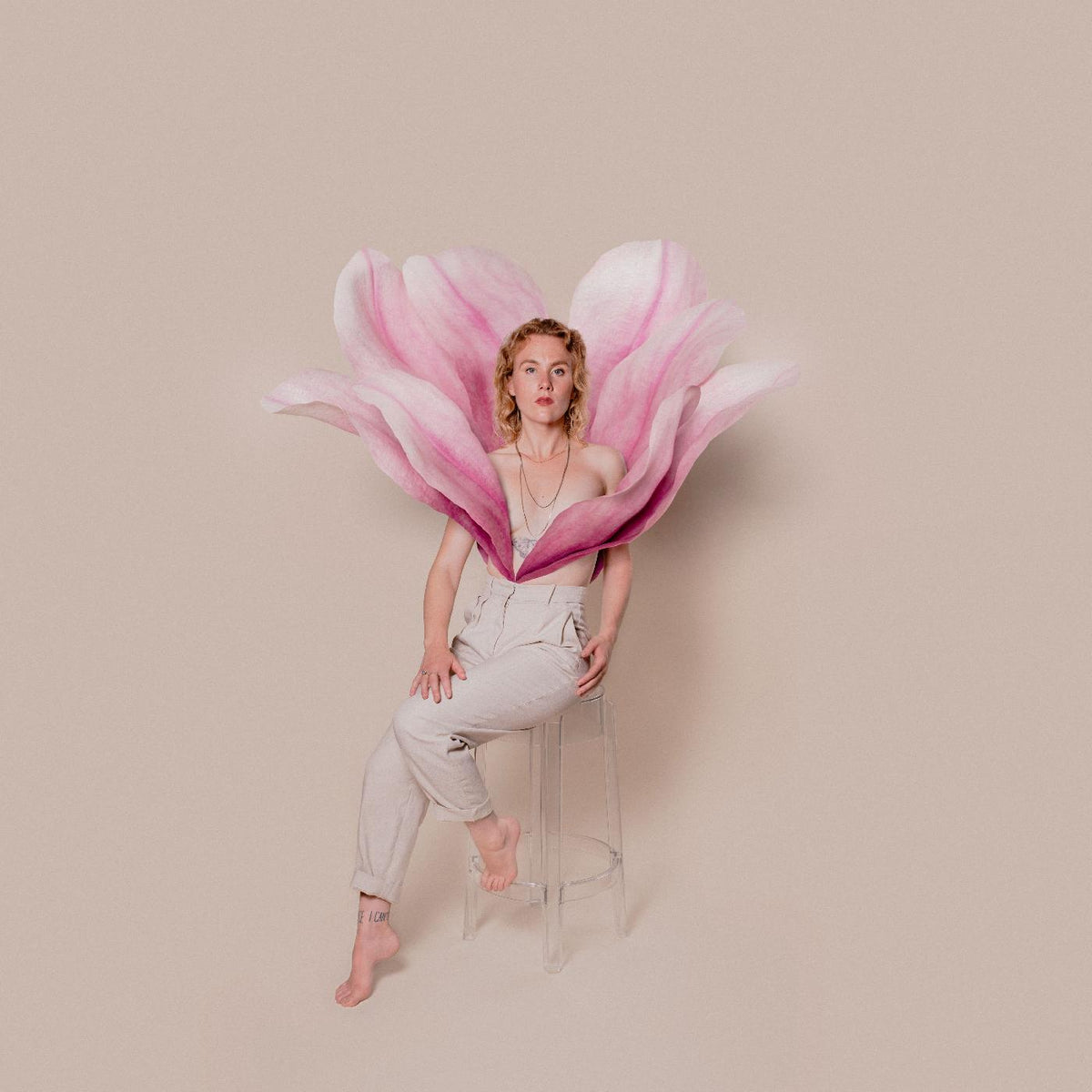 LIOBA - Magnolia (RED VINYL) | Vinyl