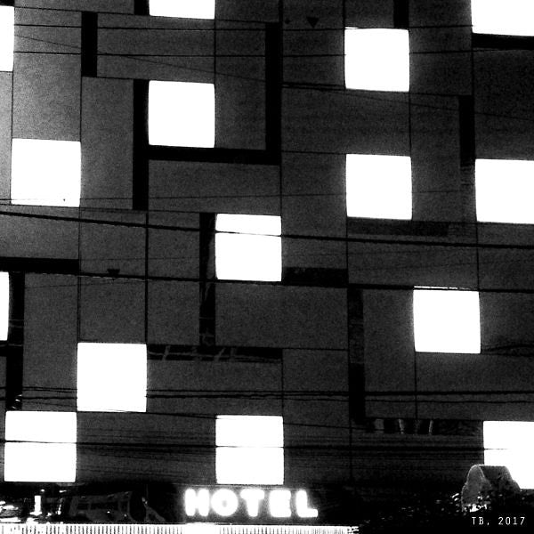 TB - Heartbreak Hotel | Vinyl