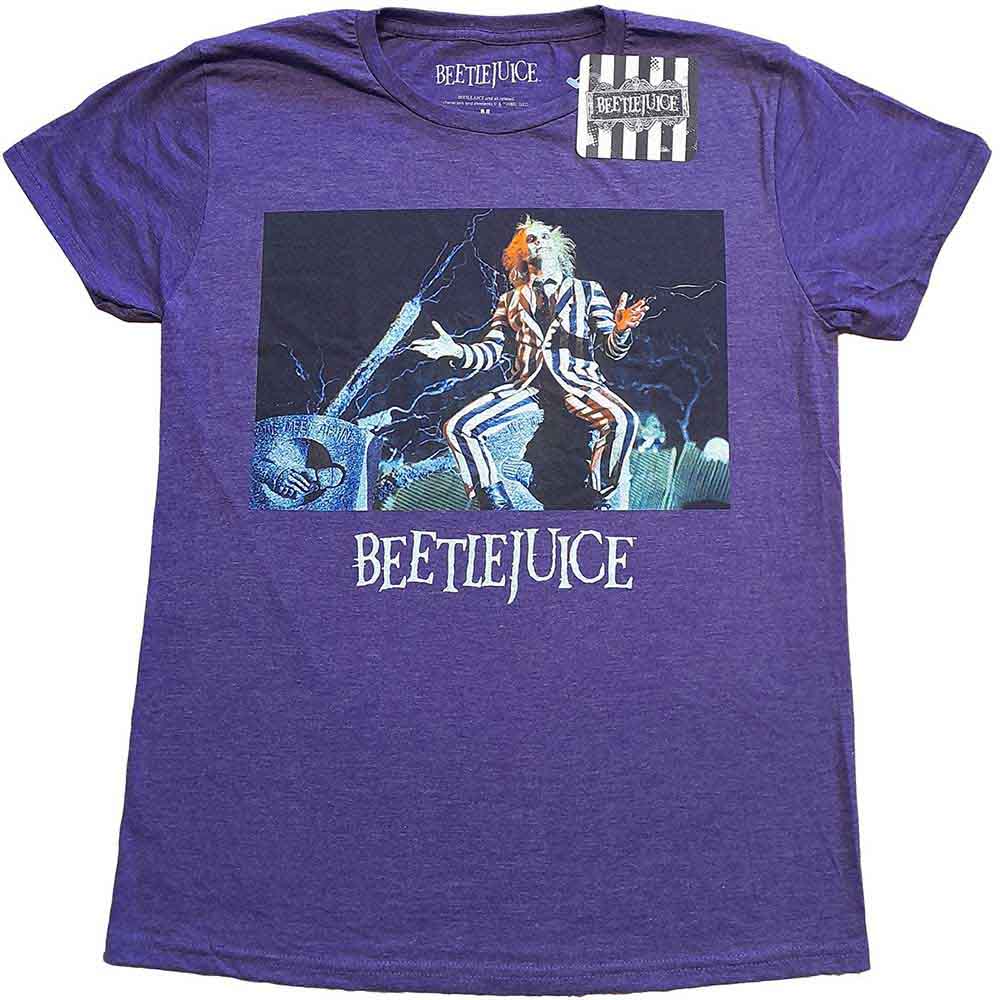 Warner Bros - Beetlejuice Sitting on a Tombstone | T-Shirt Purple